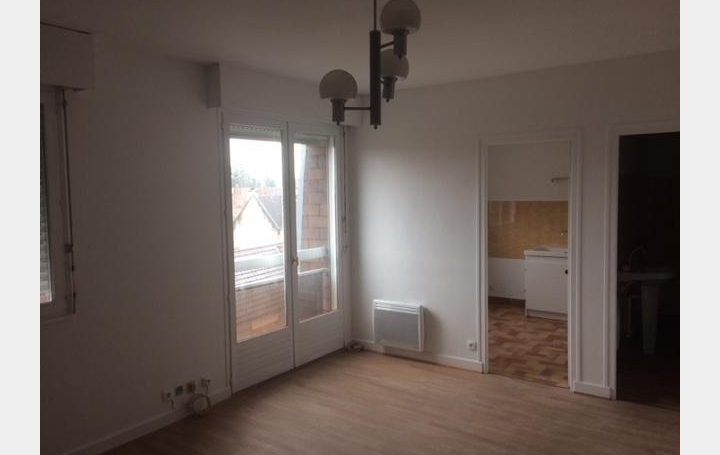 CHEVALIER IMMOBILIER : Appartement | SAINT-AMAND-MONTROND (18200) | 34 m2 | 36 000 € 