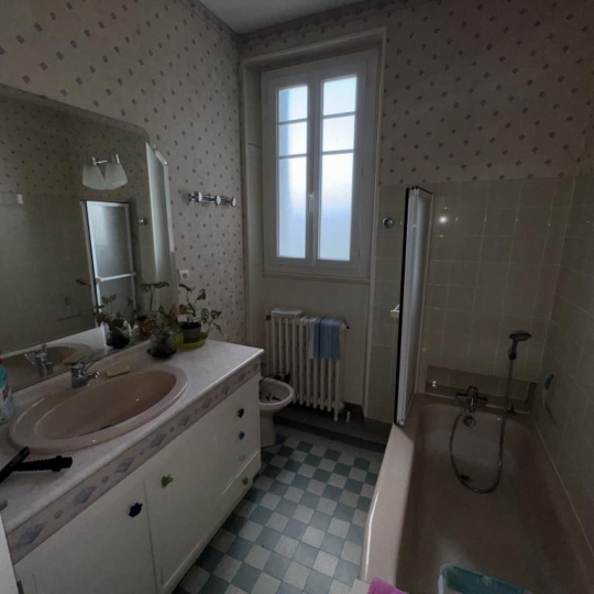  CHEVALIER IMMOBILIER : Maison / Villa | SAINT-AMAND-MONTROND (18200) | 158 m2 | 153 725 € 
