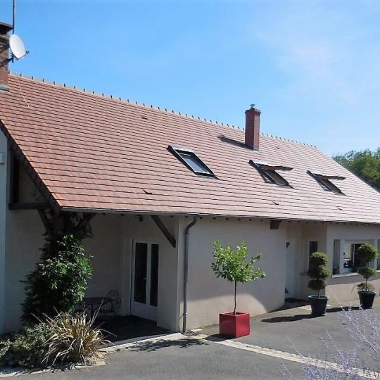  CHEVALIER IMMOBILIER : House | SAINT-AMAND-MONTROND (18200) | 240 m2 | 313 000 € 