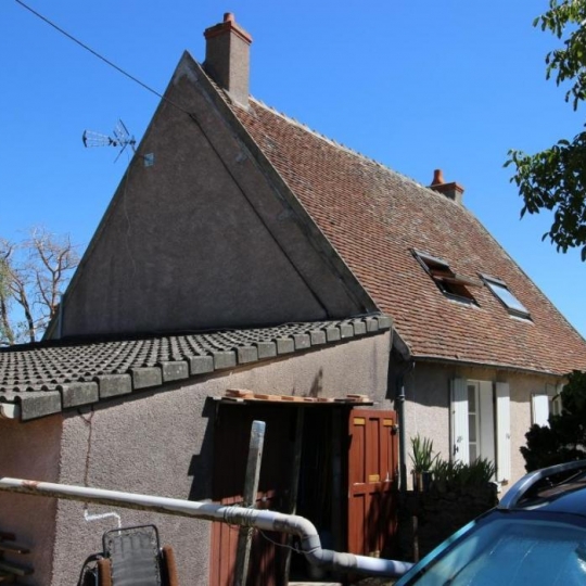  CHEVALIER IMMOBILIER : Maison / Villa | ARCOMPS (18200) | 88 m2 | 49 000 € 