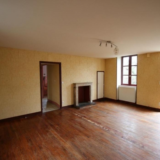  CHEVALIER IMMOBILIER : Maison / Villa | SAINT-AMAND-MONTROND (18200) | 73 m2 | 81 000 € 