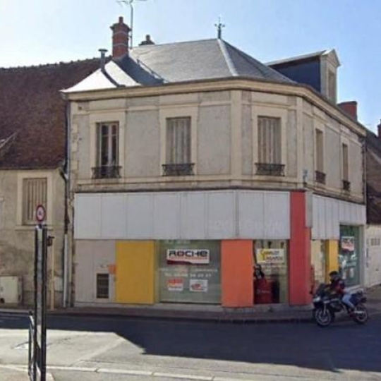  CHEVALIER IMMOBILIER : Immeuble | SAINT-AMAND-MONTROND (18200) | 250 m2 | 99 000 € 