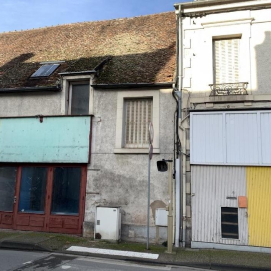  CHEVALIER IMMOBILIER : Immeuble | SAINT-AMAND-MONTROND (18200) | 250 m2 | 99 000 € 