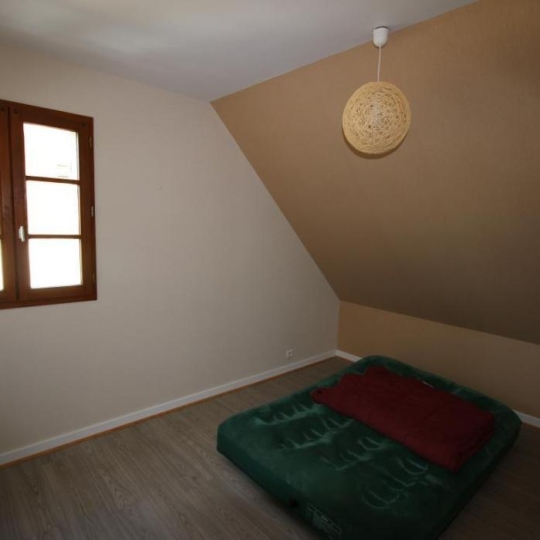  CHEVALIER IMMOBILIER : Appartement | SAINT-AMAND-MONTROND (18200) | 71 m2 | 65 000 € 