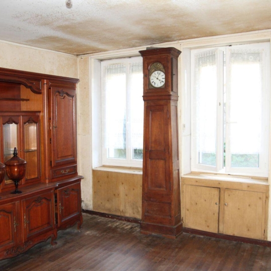  CHEVALIER IMMOBILIER : House | FARGES-ALLICHAMPS (18200) | 120 m2 | 44 000 € 