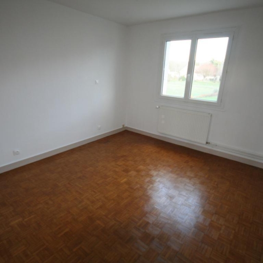  CHEVALIER IMMOBILIER : Immeuble | SAINT-AMAND-MONTROND (18200) | 620 m2 | 399 000 € 
