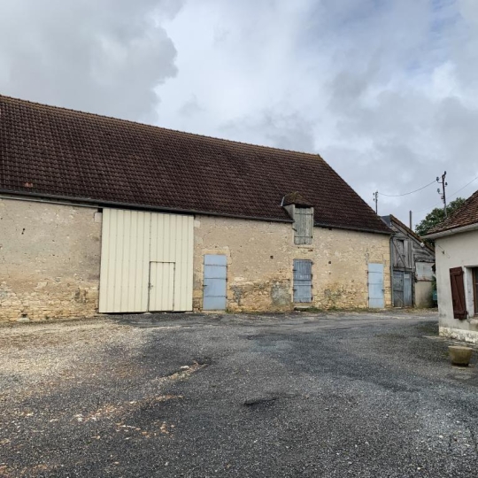  CHEVALIER IMMOBILIER : Maison / Villa | SAINT-AMAND-MONTROND (18200) | 94 m2 | 74 000 € 