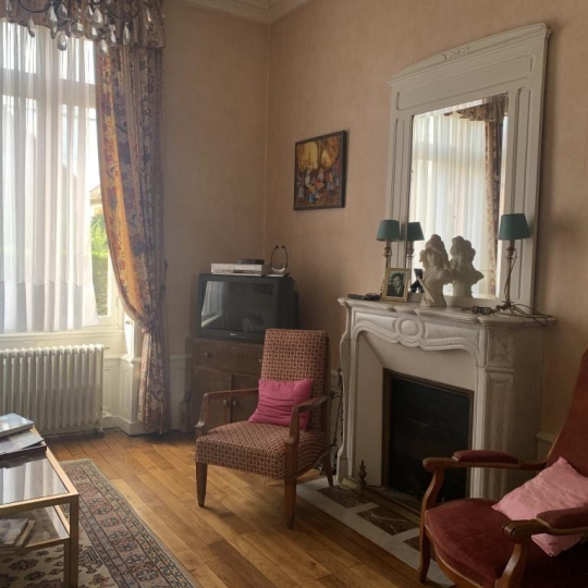 CHEVALIER IMMOBILIER : Maison / Villa | SAINT-AMAND-MONTROND (18200) | 172 m2 | 211 000 € 