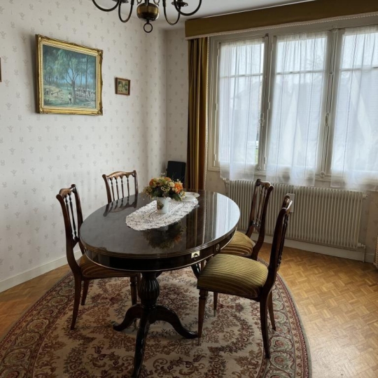  CHEVALIER IMMOBILIER : Maison / Villa | SAINT-AMAND-MONTROND (18200) | 152 m2 | 138 000 € 