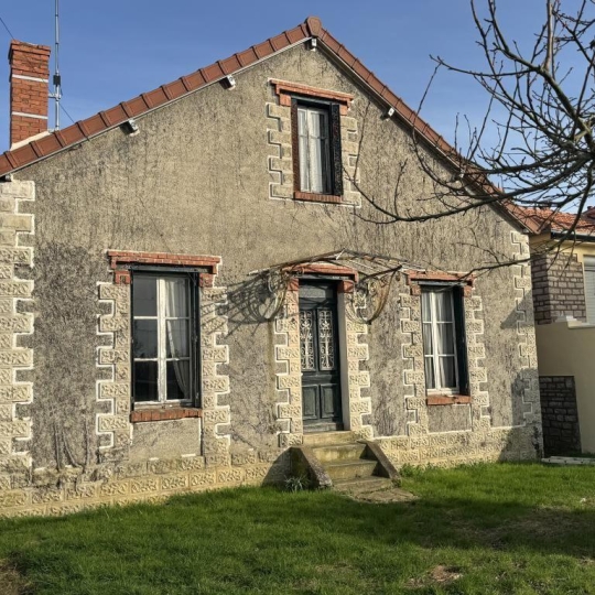 CHEVALIER IMMOBILIER : House | SAINT-AMAND-MONTROND (18200) | 70.00m2 | 60 000 € 