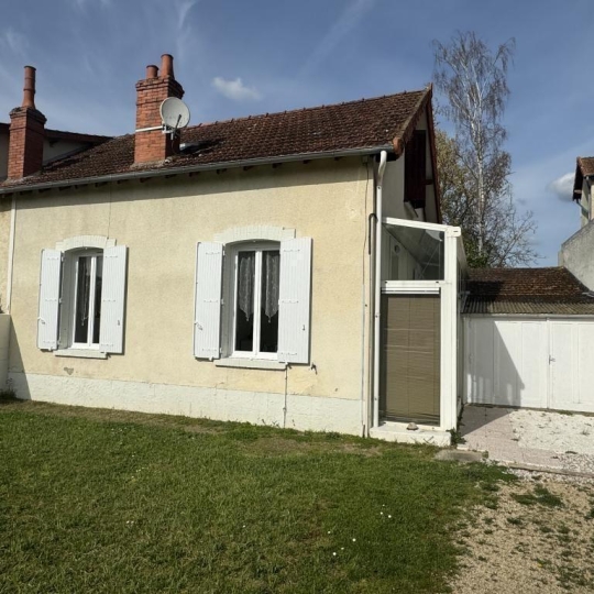  CHEVALIER IMMOBILIER : Maison / Villa | SAINT-AMAND-MONTROND (18200) | 68 m2 | 61 000 € 