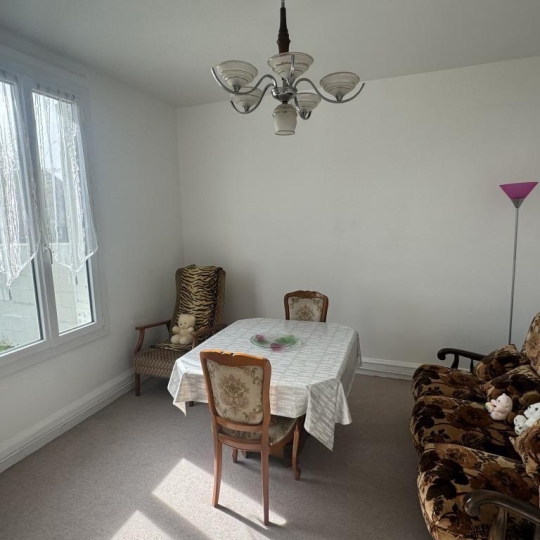  CHEVALIER IMMOBILIER : Maison / Villa | SAINT-AMAND-MONTROND (18200) | 68 m2 | 61 000 € 
