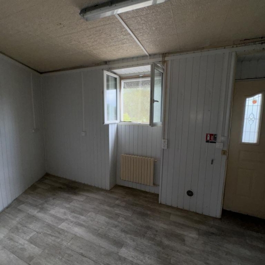  CHEVALIER IMMOBILIER : Building | ORVAL (18200) | 177 m2 | 60 000 € 