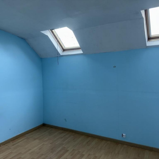  CHEVALIER IMMOBILIER : Building | ORVAL (18200) | 177 m2 | 60 000 € 