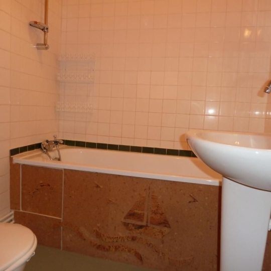  CHEVALIER IMMOBILIER : Immeuble | SAINT-AMAND-MONTROND (18200) | 220 m2 | 233 200 € 