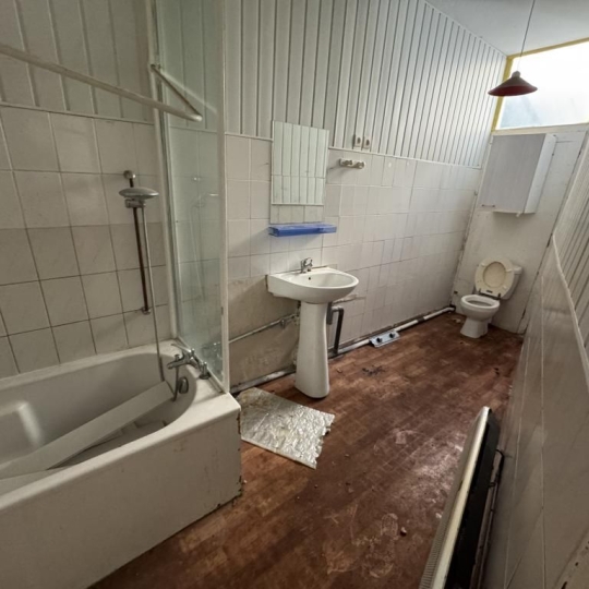  CHEVALIER IMMOBILIER : Immeuble | SAINT-AMAND-MONTROND (18200) | 100 m2 | 38 500 € 