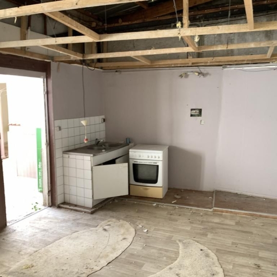  CHEVALIER IMMOBILIER : Immeuble | SAINT-AMAND-MONTROND (18200) | 100 m2 | 38 500 € 