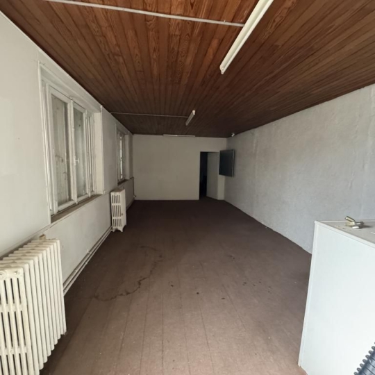  CHEVALIER IMMOBILIER : Immeuble | SAINT-AMAND-MONTROND (18200) | 180 m2 | 108 000 € 