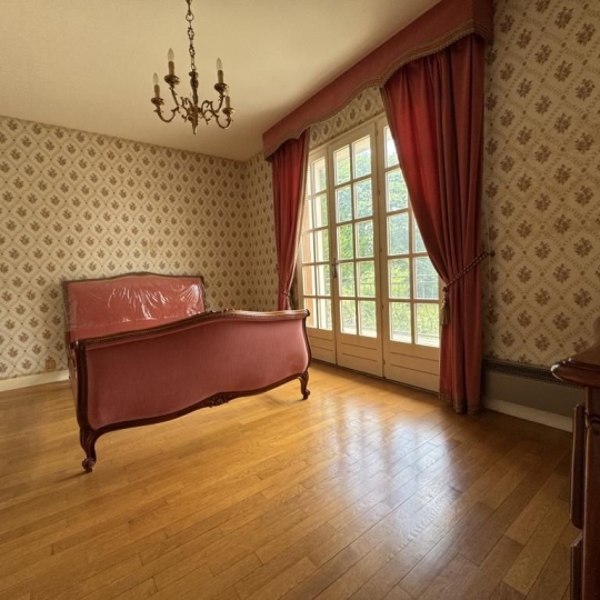  CHEVALIER IMMOBILIER : Maison / Villa | SAINT-AMAND-MONTROND (18200) | 158 m2 | 233 200 € 