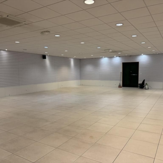 CHEVALIER IMMOBILIER : Building | SAINT-AMAND-MONTROND (18200) | 268.00m2 | 212 000 € 