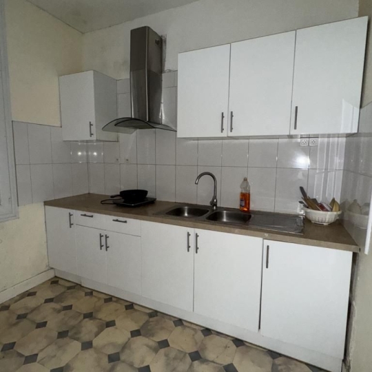  CHEVALIER IMMOBILIER : Building | SAINT-AMAND-MONTROND (18200) | 268 m2 | 212 000 € 