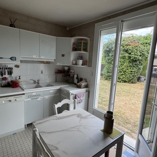  CHEVALIER IMMOBILIER : Maison / Villa | SAINT-AMAND-MONTROND (18200) | 104 m2 | 123 000 € 