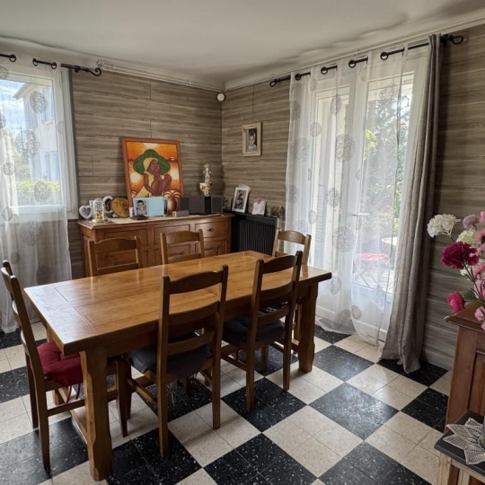  CHEVALIER IMMOBILIER : Maison / Villa | SAINT-AMAND-MONTROND (18200) | 104 m2 | 123 000 € 