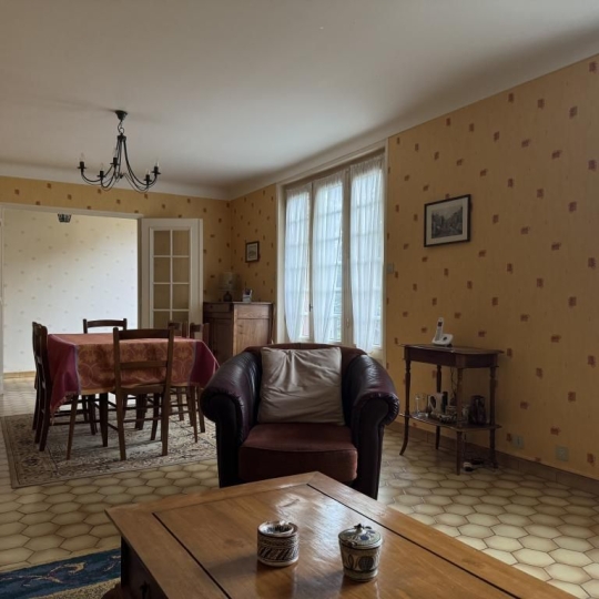  CHEVALIER IMMOBILIER : Maison / Villa | SAINT-AMAND-MONTROND (18200) | 94 m2 | 76 300 &euro; 