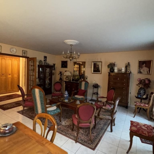  CHEVALIER IMMOBILIER : Appartement | SAINT-AMAND-MONTROND (18200) | 139 m2 | 140 000 &euro; 