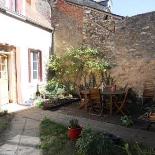  CHEVALIER IMMOBILIER : House | SAINT-AMAND-MONTROND (18200) | 133 m2 | 138 000 € 