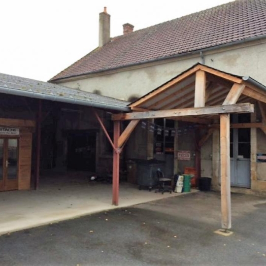  CHEVALIER IMMOBILIER : Local / Bureau | SAINT-AMAND-MONTROND (18200) | 840 m2 | 180 000 € 