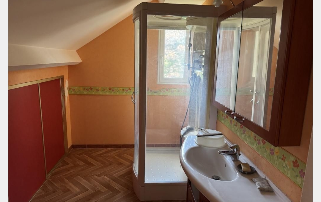 CHEVALIER IMMOBILIER : Maison / Villa | SAINT-AMAND-MONTROND (18200) | 158 m2 | 153 725 € 