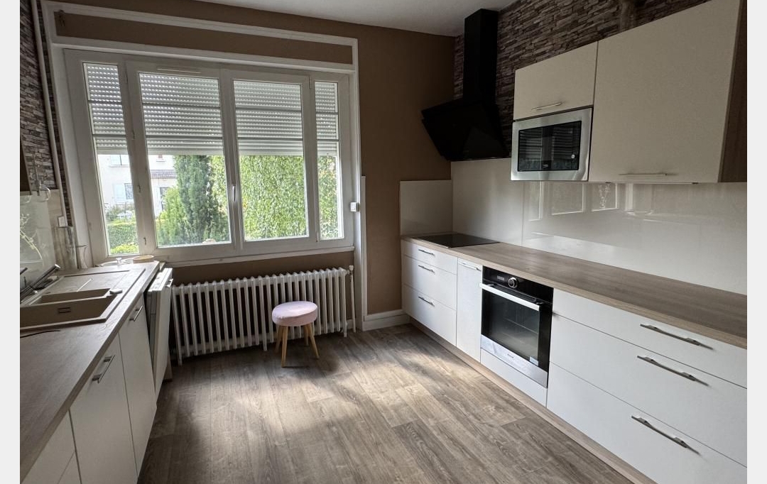 CHEVALIER IMMOBILIER : Maison / Villa | SAINT-AMAND-MONTROND (18200) | 158 m2 | 153 725 € 