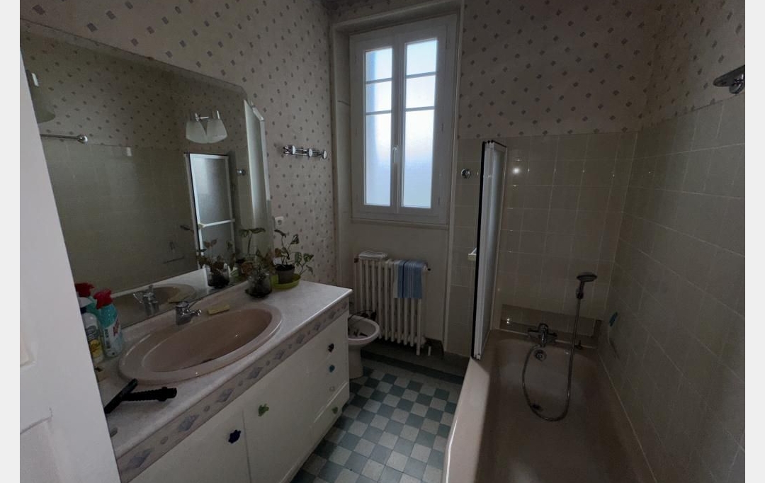 CHEVALIER IMMOBILIER : Maison / Villa | SAINT-AMAND-MONTROND (18200) | 158 m2 | 153 725 € 