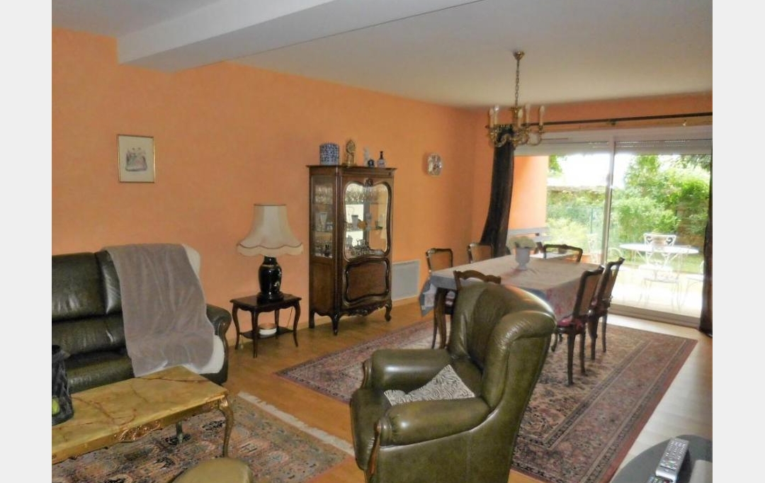 CHEVALIER IMMOBILIER : Appartement | SAINT-AMAND-MONTROND (18200) | 90 m2 | 133 750 € 