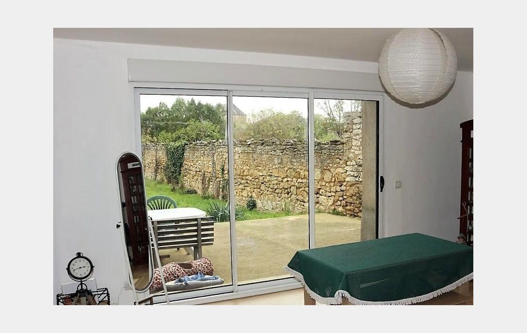 CHEVALIER IMMOBILIER : House | SAINT-AMAND-MONTROND (18200) | 110 m2 | 124 000 € 