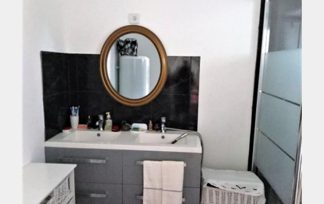CHEVALIER IMMOBILIER : House | SAINT-AMAND-MONTROND (18200) | 110 m2 | 124 000 € 