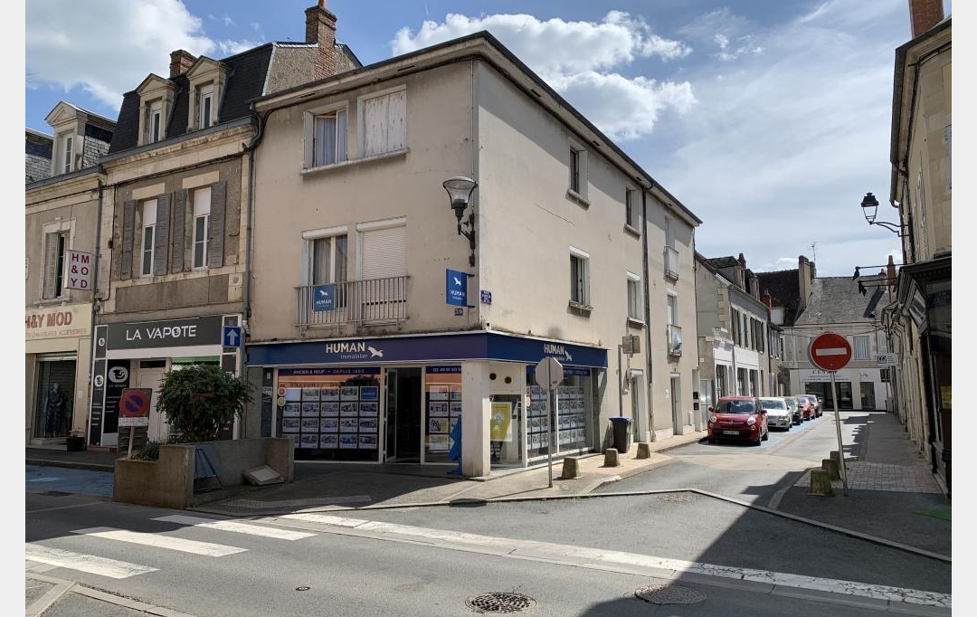 CHEVALIER IMMOBILIER : Immeuble | SAINT-AMAND-MONTROND (18200) | 300 m2 | 222 000 € 