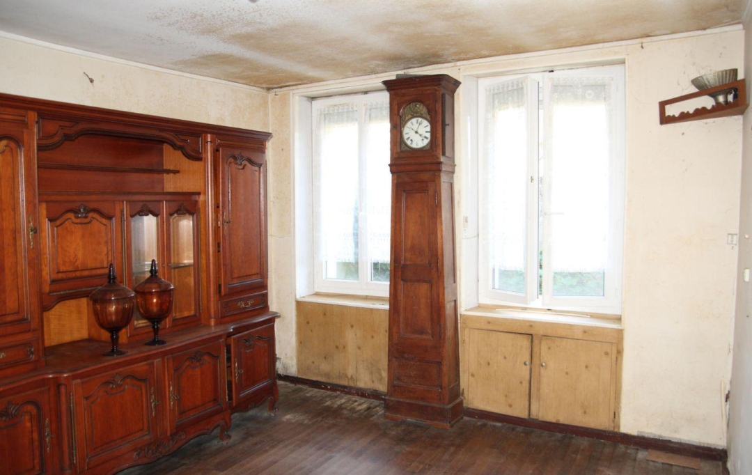 CHEVALIER IMMOBILIER : House | FARGES-ALLICHAMPS (18200) | 120 m2 | 44 000 € 