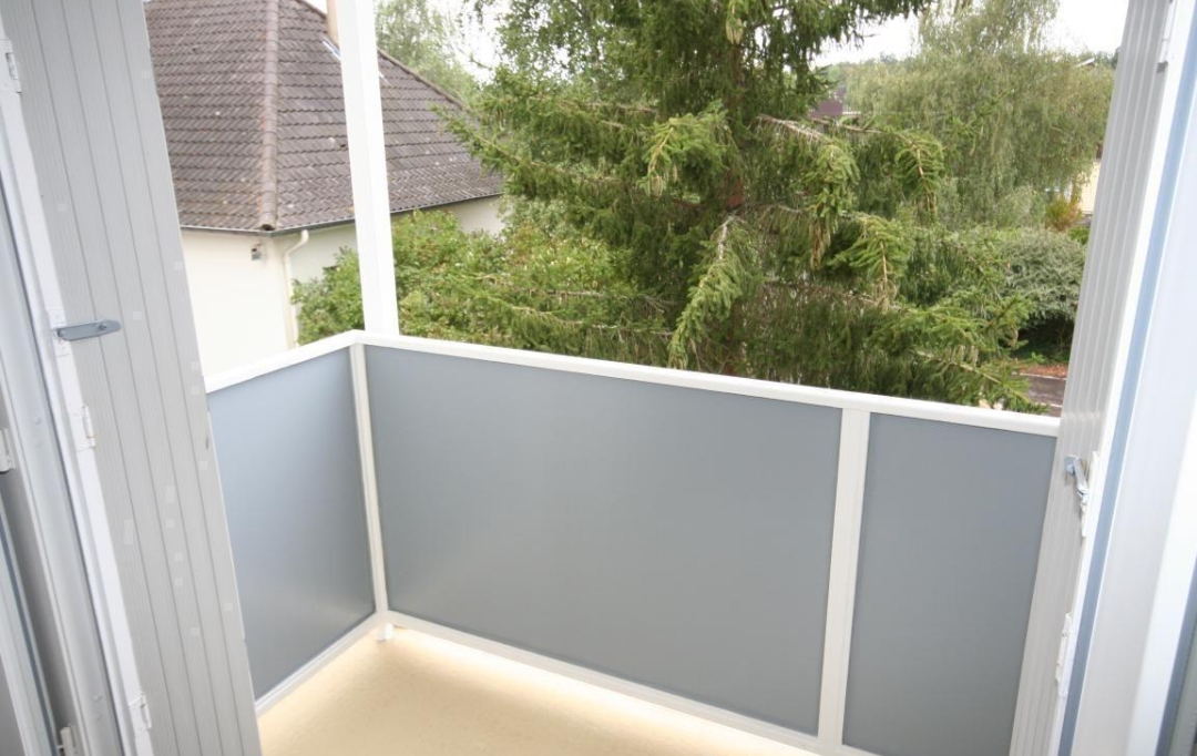 CHEVALIER IMMOBILIER : Immeuble | SAINT-AMAND-MONTROND (18200) | 620 m2 | 399 000 € 