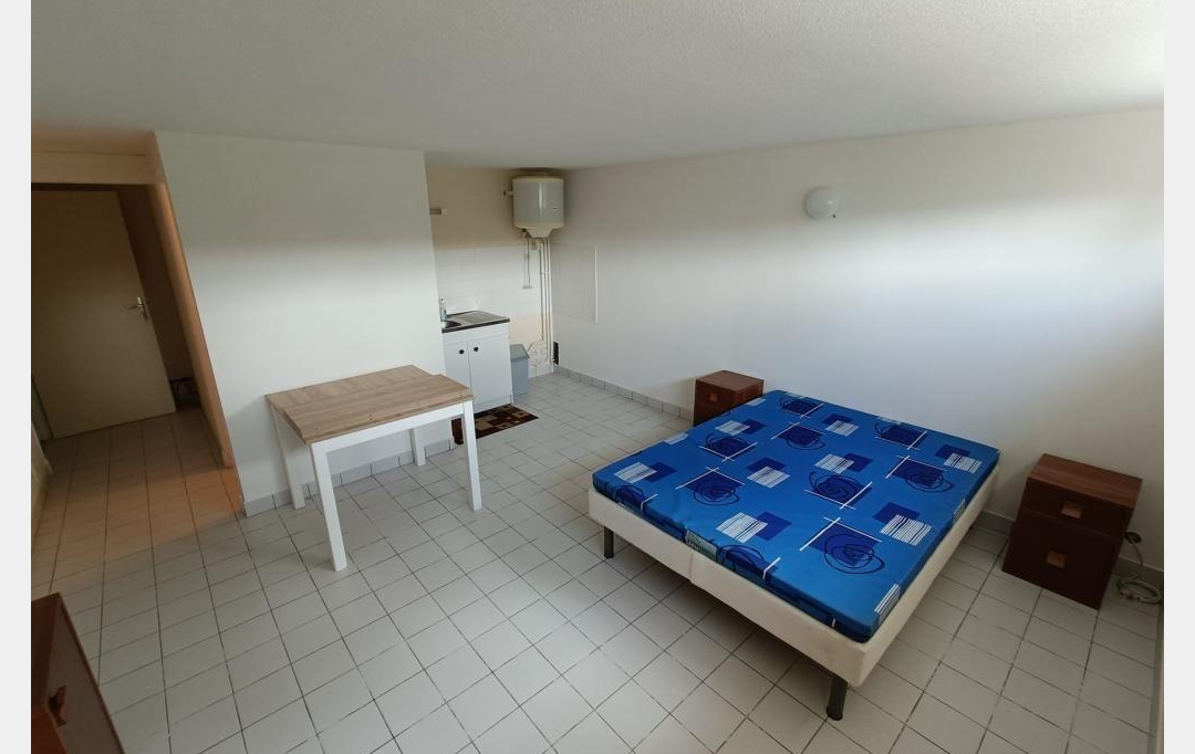 CHEVALIER IMMOBILIER : Immeuble | SAINT-AMAND-MONTROND (18200) | 620 m2 | 399 000 € 