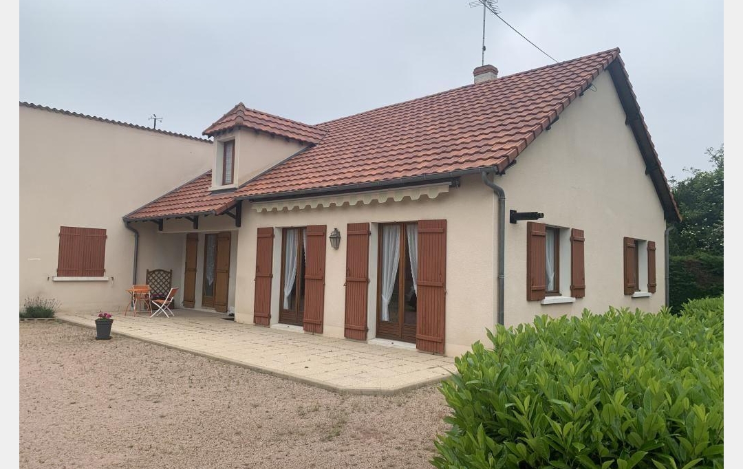 CHEVALIER IMMOBILIER : House | SAINT-AMAND-MONTROND (18200) | 105 m2 | 185 000 € 