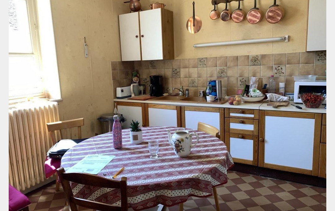 CHEVALIER IMMOBILIER : Maison / Villa | SAINT-AMAND-MONTROND (18200) | 193 m2 | 180 000 € 
