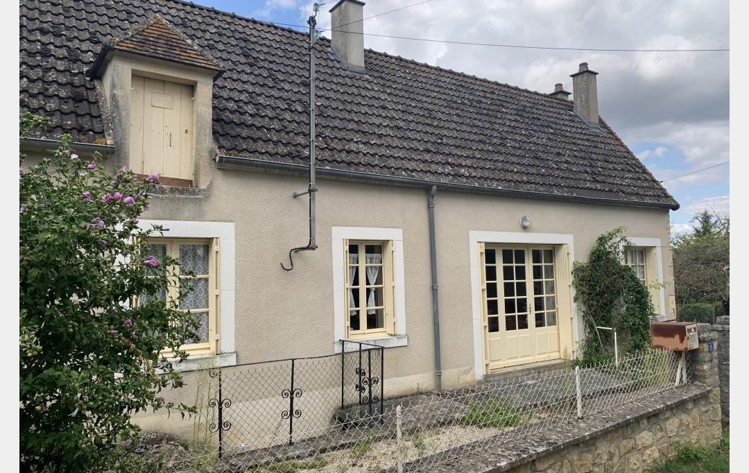 CHEVALIER IMMOBILIER : House | LA CELLE (18200) | 73 m2 | 73 000 € 