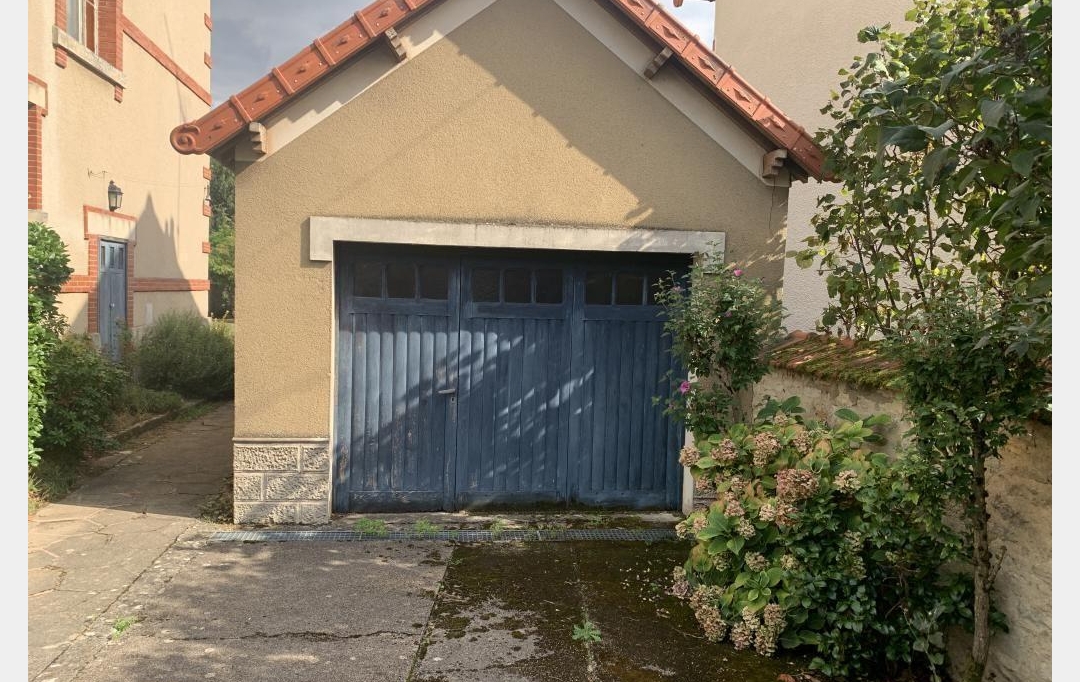 CHEVALIER IMMOBILIER : Maison / Villa | SAINT-AMAND-MONTROND (18200) | 172 m2 | 211 000 € 