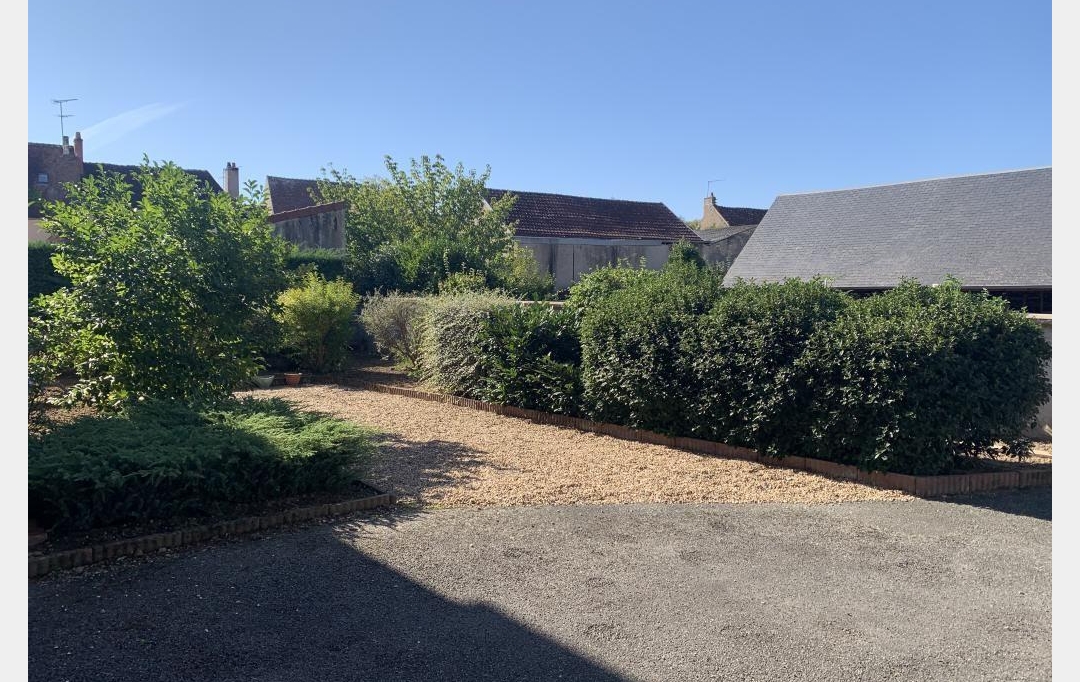 CHEVALIER IMMOBILIER : Appartement | SAINT-AMAND-MONTROND (18200) | 84 m2 | 107 000 € 