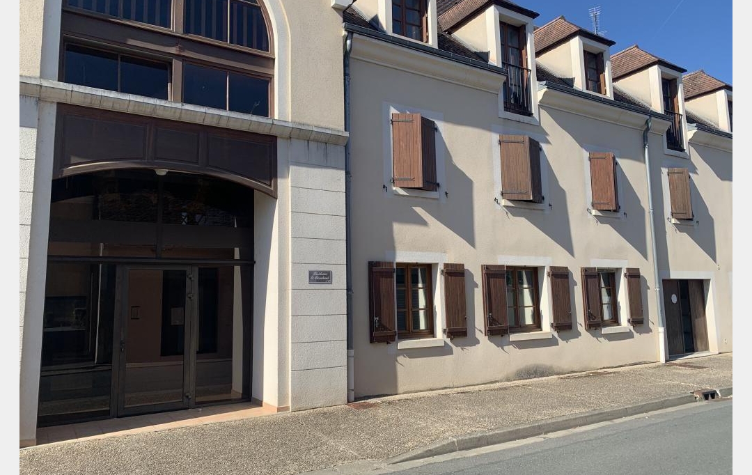 CHEVALIER IMMOBILIER : Appartement | SAINT-AMAND-MONTROND (18200) | 84 m2 | 107 000 € 