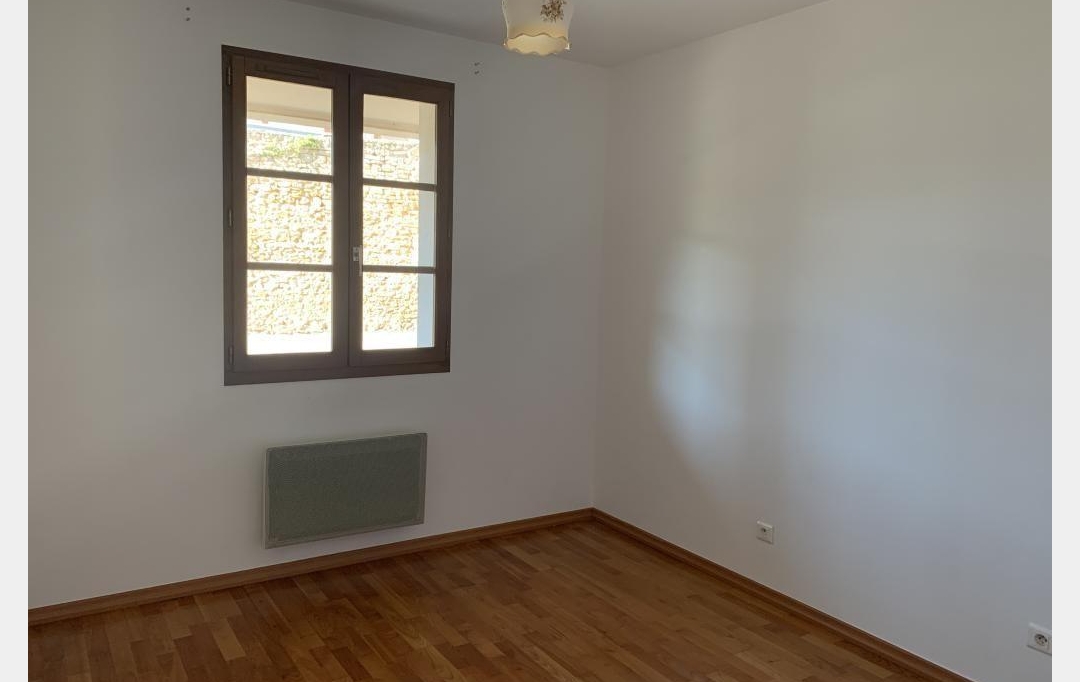 CHEVALIER IMMOBILIER : Appartement | SAINT-AMAND-MONTROND (18200) | 84 m2 | 107 000 € 