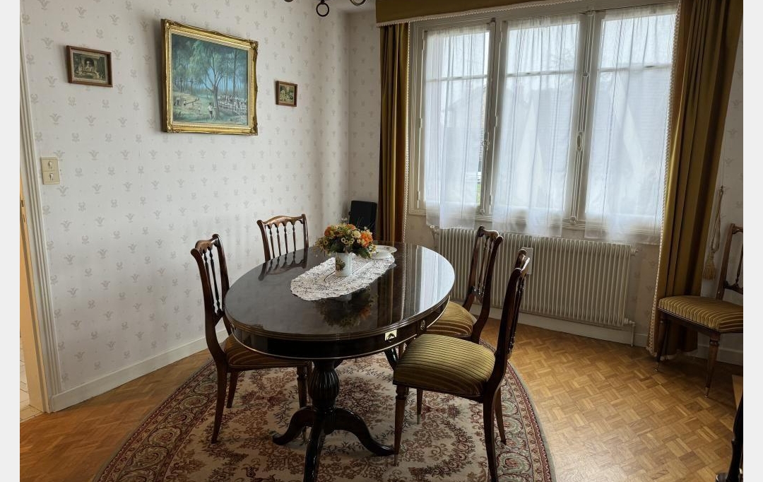 CHEVALIER IMMOBILIER : Maison / Villa | SAINT-AMAND-MONTROND (18200) | 152 m2 | 138 000 € 