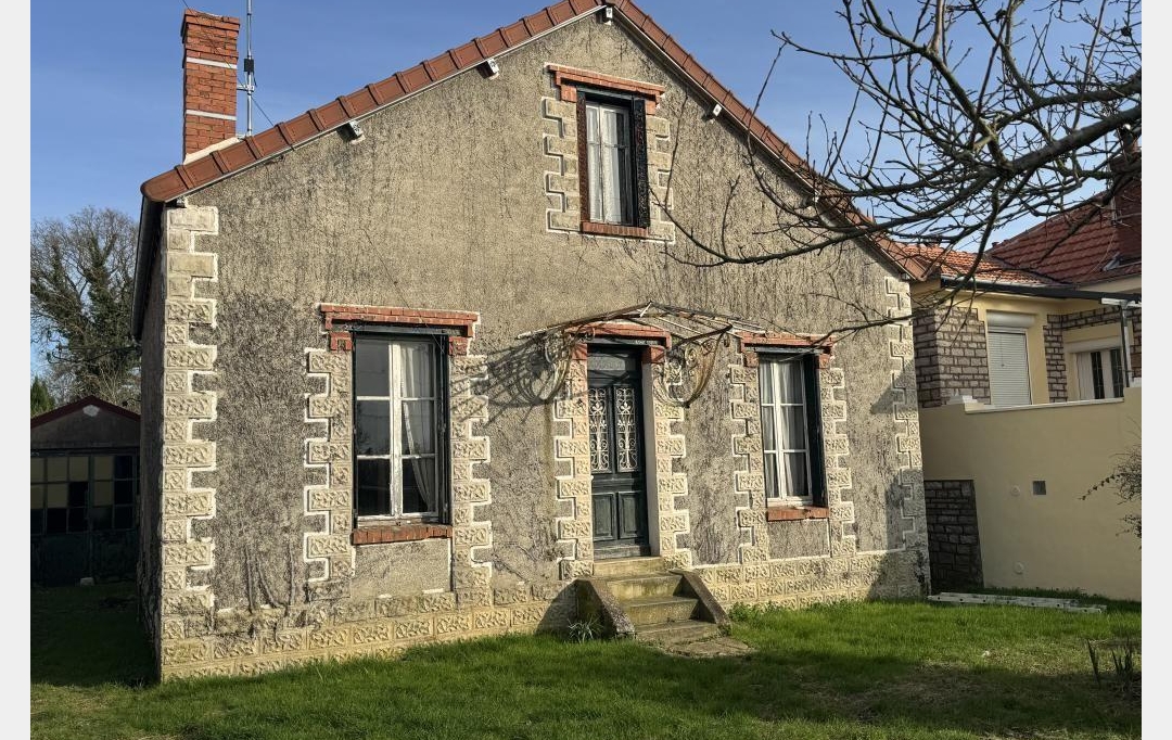 CHEVALIER IMMOBILIER : Maison / Villa | SAINT-AMAND-MONTROND (18200) | 70 m2 | 60 000 € 